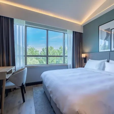 Radisson Amsterdam Schiphol Airport 4*