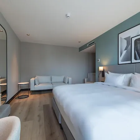 Radisson Amsterdam Schiphol Airport Hotel 4*